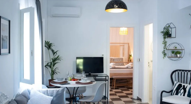 Chessboard decor House, Prenota Hotel Kamari Paro
