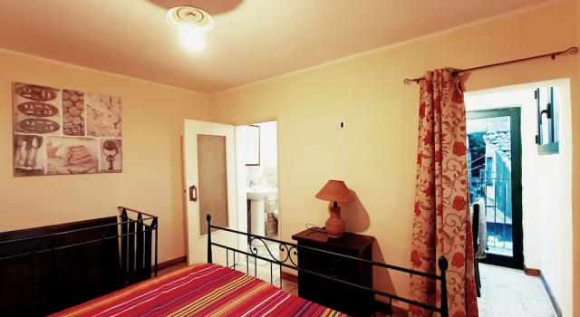 Четырёхместный семейный номер Standard с балконом Albergo Diffuso Borgo Santa Caterina "Vintage"