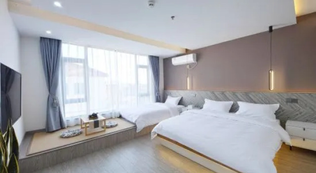 Люкс Classic Suzhou Banmu Xianyun Homestay (Xishan Scenic Area)