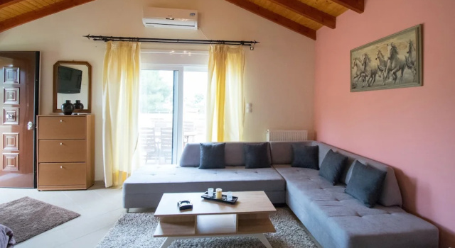 Апартаменты Luxury Sunset Apartments near Athens Airport