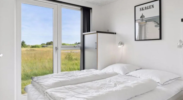 "Fader" - 950m from the sea in NW Jutland