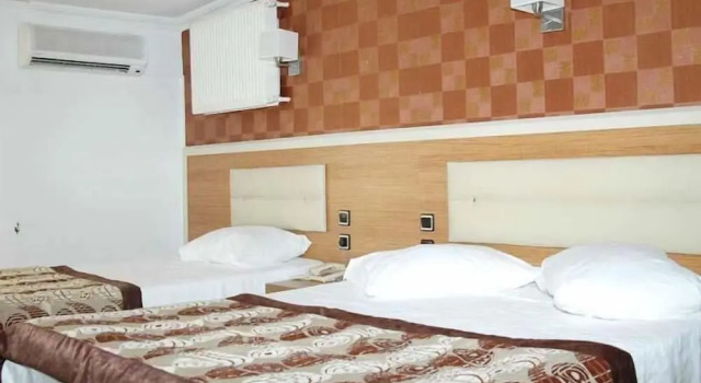 Трёхместный номер Standard с балконом и с видом на сад Otel Keskin