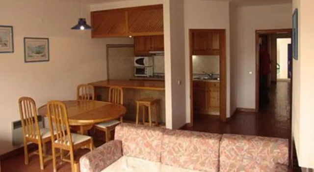 Alta Oura, Rezervovat Hotel Hotely v Oura s parkováním, Parkování
