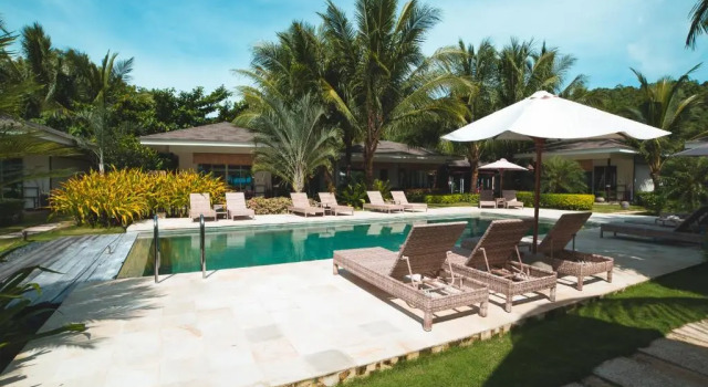 Коттедж с видом на бассейн Cadlao Resort and Restaurant