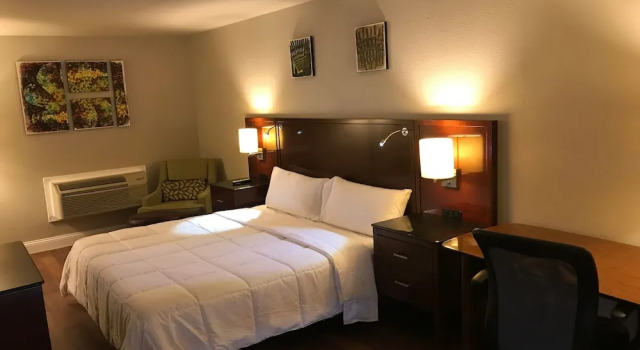 Двухместный номер Luxury Stratus Suites Boutique Hotel