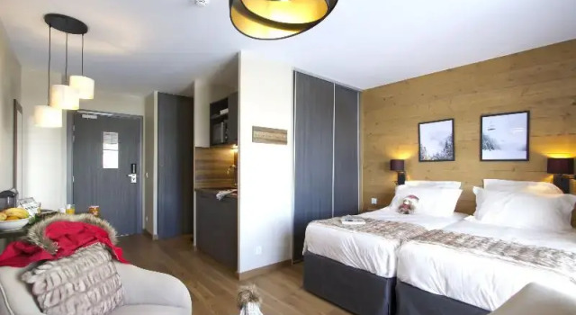 Двухместный номер Standard с балконом Hôtel et Spa l’Eclose by Odalys