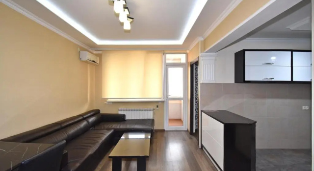 Апартаменты Yeznik Koghbatsi - Amiryan crossroads 1 bedroom comfy apartment with Balcony KO100