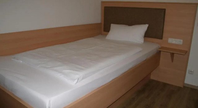 Hotel-Restaurant Bellevue, Book Hotel Hotels in Chiemgau with Parking, Parking
