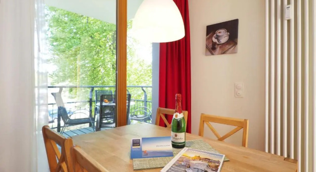 Kaiservillen Heringsdorf - Appartement mit 1 Schlafzimmer und Balkon D124, Book Apartment Heringsdorf Usedom