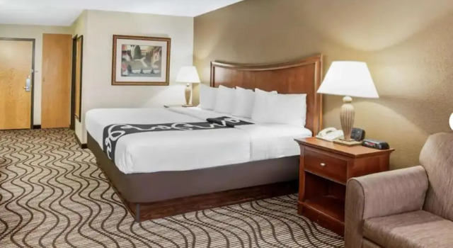 Номер Executive La Quinta by Wyndham Minneapolis-Minnetonka