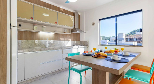 Cobertura Duplex a 4 minutos da Praia de Bombinhas, Забронировать Отель Бомбиньяс Санта-Катарина