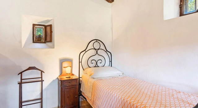 Elegant 2-bedroom Holiday Home in Tuscan