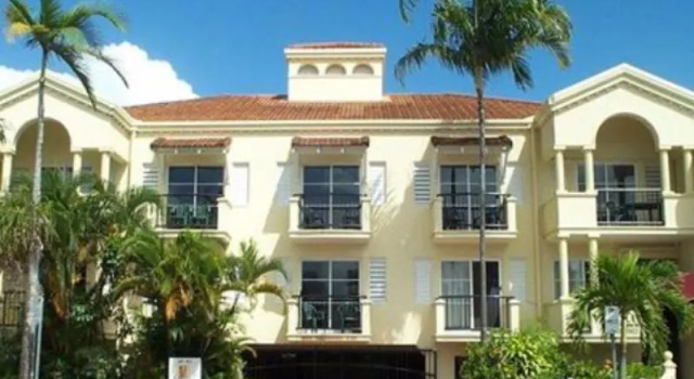 Апартаменты Villa Vaucluse Apartments