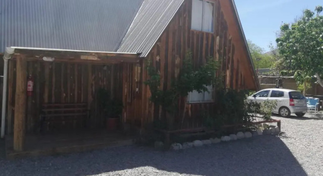Бунгало с балконом и с видом на сад Hostal El Colibri