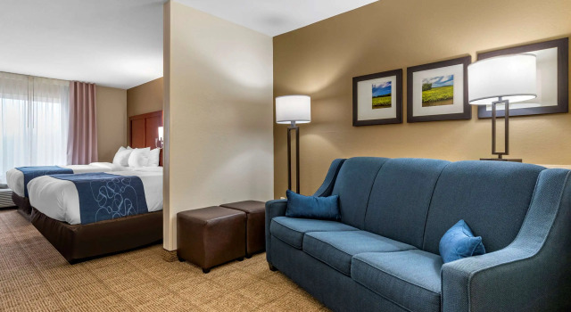 Четырёхместный люкс Comfort Suites Niceville Near Elgin Air Force Base