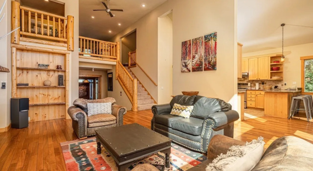 Spacious Tahoe Donner Basecamp W/ Private Hot Tub 4 Bedroom Home