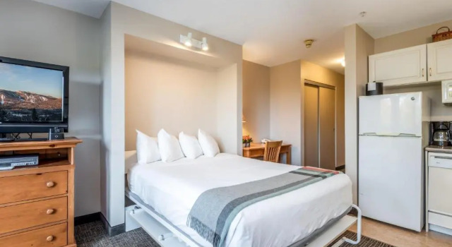 Студия Superior Jordan Hotel