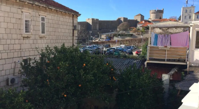 Apartman Lucic C, Забронировать Апартаменты/квартира Апартаменты Дубровника, рядом с Gradac Park, Апартаменты/квартира