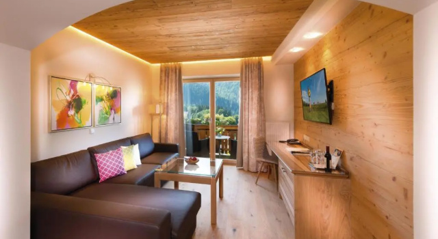 Полулюкс Hotel Berghof - St Johann in Salzburg