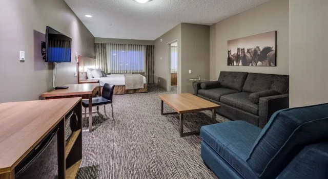 Люкс Heritage Inn Hotel & Convention Centre - Pincher Creek