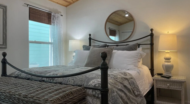 Chic Charmer 3 Bedroom Home by Redawning, Rezerwuj Dom wakacyjny Wille w Houston, Willa
