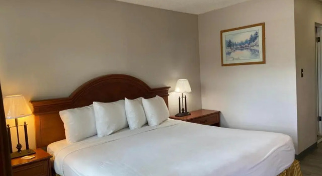 Номер Standard Days Inn by Wyndham Chico
