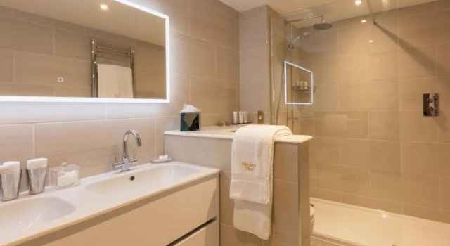 Люкс c 1 комнатой Farlam Hall Hotel & Restaurant