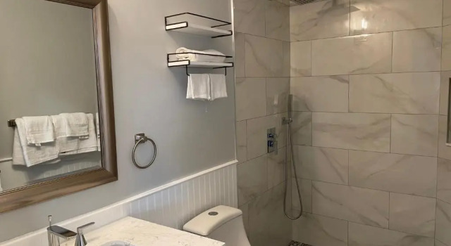 Полулюкс Sunny Palms Inn