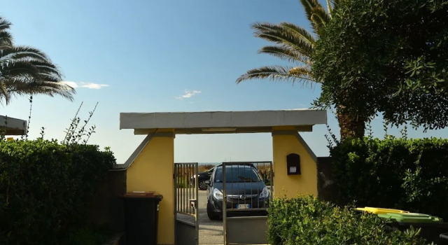 Коттедж Classic с 2 комнатами с балконом Amazing holiday home near pet-friendly beach