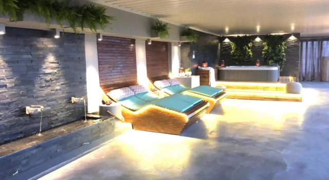 Студия Ionian Eye Design Studios & Spa