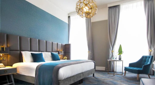Двухместный номер Superior Iveagh Garden Hotel