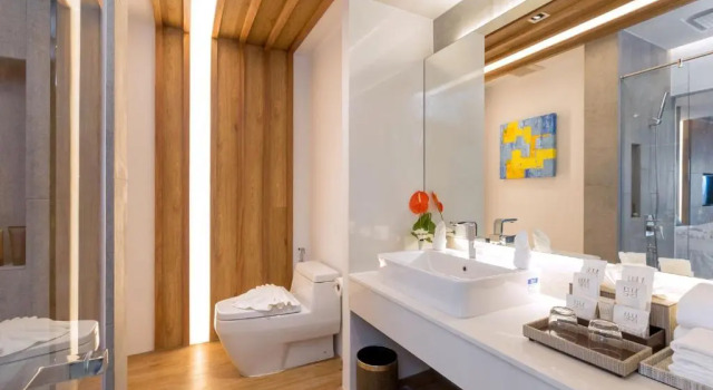 Люкс с видом на бассейн Kudo Hotel & Beach Club (Adults Only)