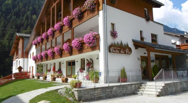 Baita dei Pini, Buchen Sie Hotel Hotels in Valchiavenna mit Frühstück, Frühstück