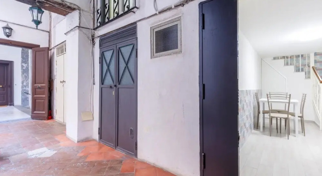 Nilo 1 - Shelter in the Center, Забронировать Отель Неаполь Кампания, рядом с Церковь Пио Монте делла Мизерикордия