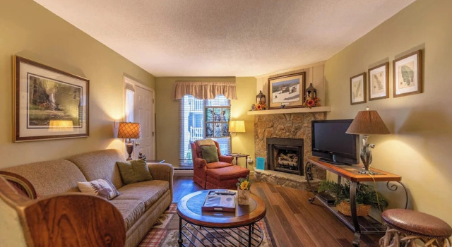 Bear Pause 2BR Walk to Downtown Blowing Rock, Prenota Residence Blowing Rock 