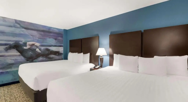 Полулюкс Best Western Winners Circle