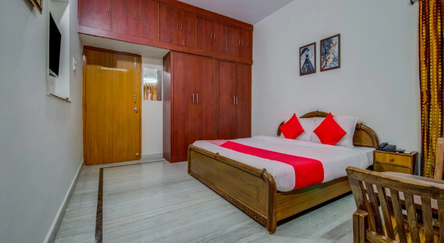 OYO Flagship 19645 Corporate Club, Book Hotel Ranchi Jharkhand