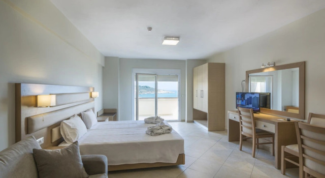Номер Standard с балконом Sea View Resorts & Spa