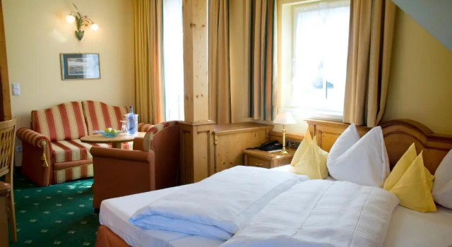 Люкс Hotel Peter