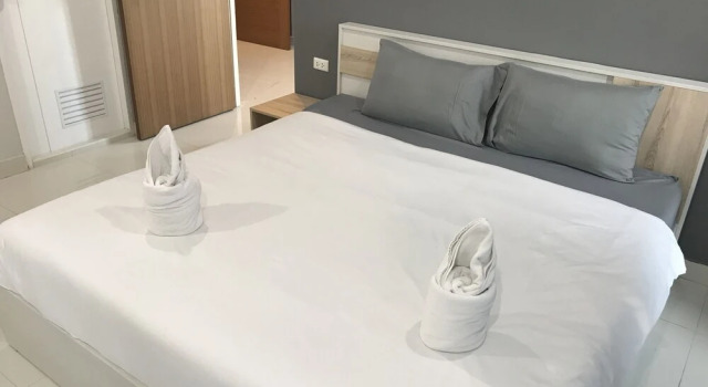 Люкс с балконом и с видом на реку Ploen Ploen Residence
