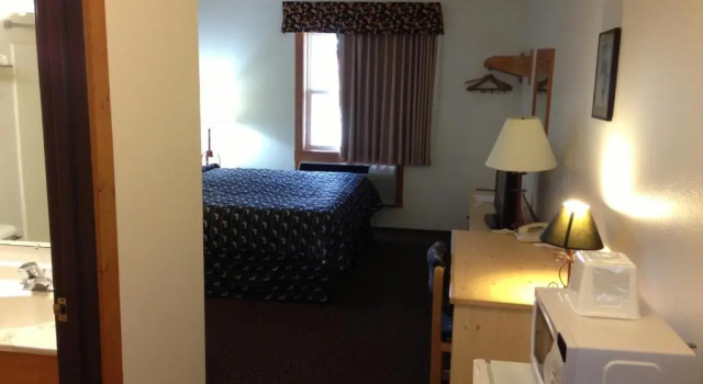 Range Country Lodging, Забронировать Отель Мердо штат Южная Дакота, рядом с South Dakota's Original 1880 Town