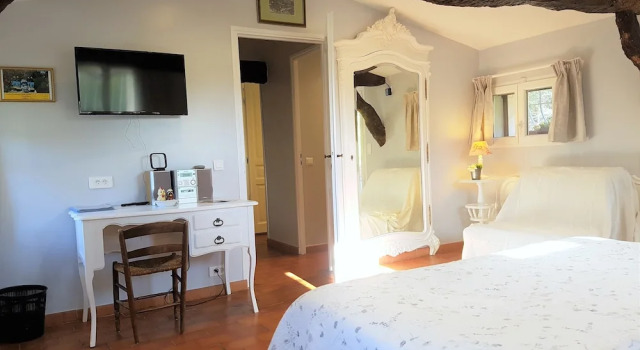 Двухместный номер Standard с балконом B&B with charm, quiet, kitchen, sw pool