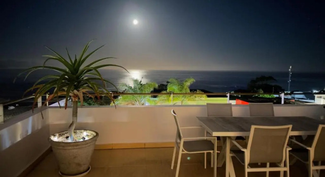 Апартаменты Penthouse 230m2 on the Sea