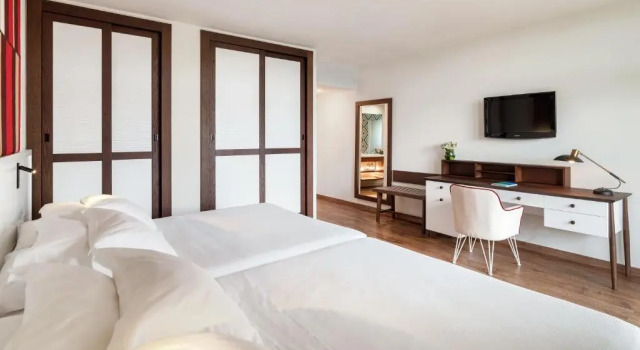 Номер семейный H10 Salou Princess