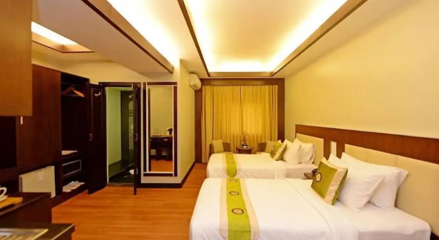 Номер Deluxe Hotel Shwe Gone Daing