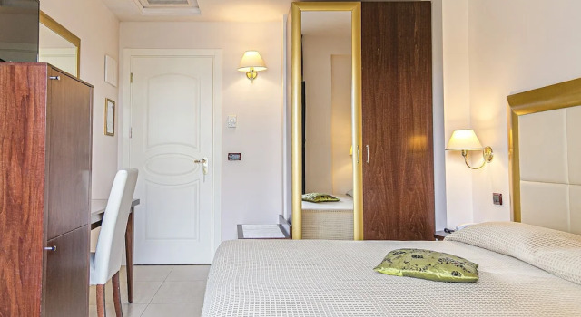 Двухместный номер Superior с балконом Hotel Metropolitan - Bianchi Hotels