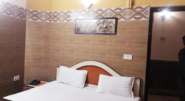 Номер Standard Fabhotel Sarwan