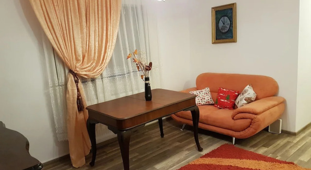 Rent Holding, Забронировать Апартаменты/квартира Отели Яссы с парковкой, рядом с Golia Monastery, Парковка
