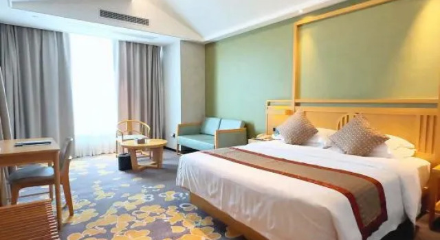 Люкс Deluxe c 1 комнатой с балконом Yunfu Xinxing Xiangshun Junzhou Hotel
