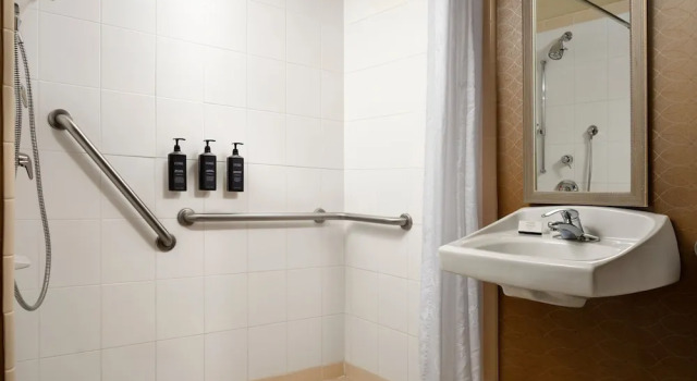 Четырёхместный номер Deluxe с видом на океан Sheraton Myrtle Beach
